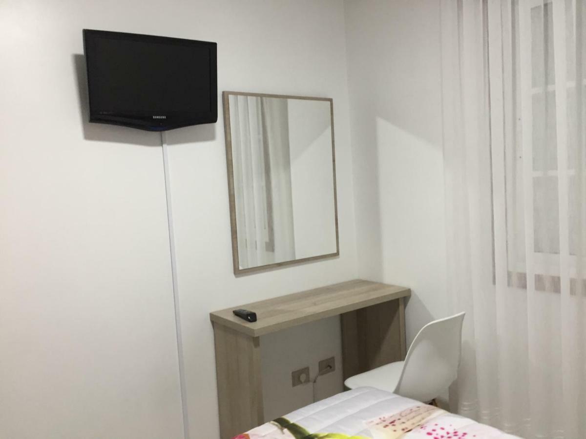 Casa Estrella Pensionat Tebra Exteriör bild